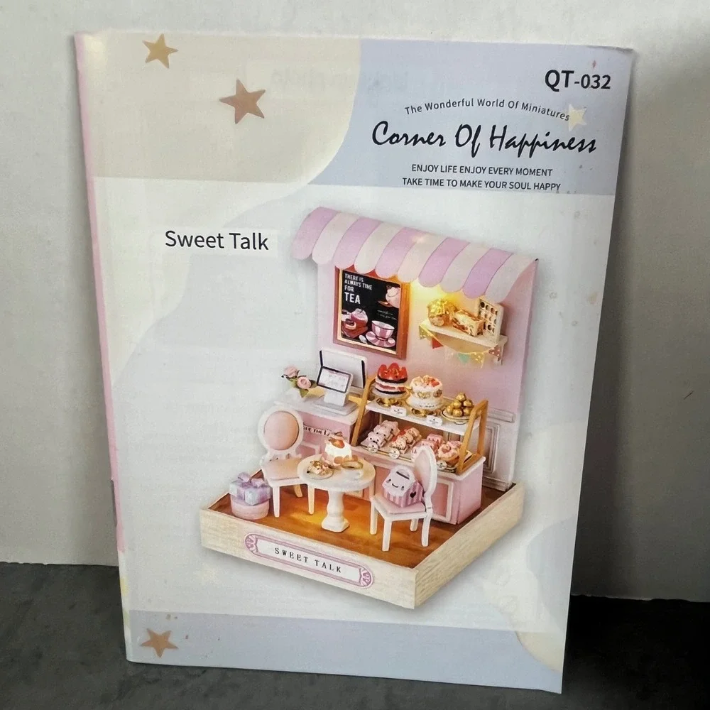 Corner‎ Of Happiness QT032 Sweet Talk DIY Miniature Dollhouse Kit New Open Box